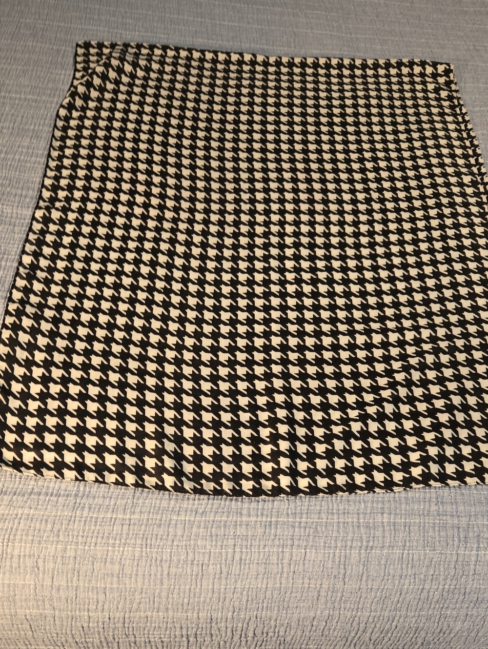 Vintage Black and White Houndstooth Scarf
